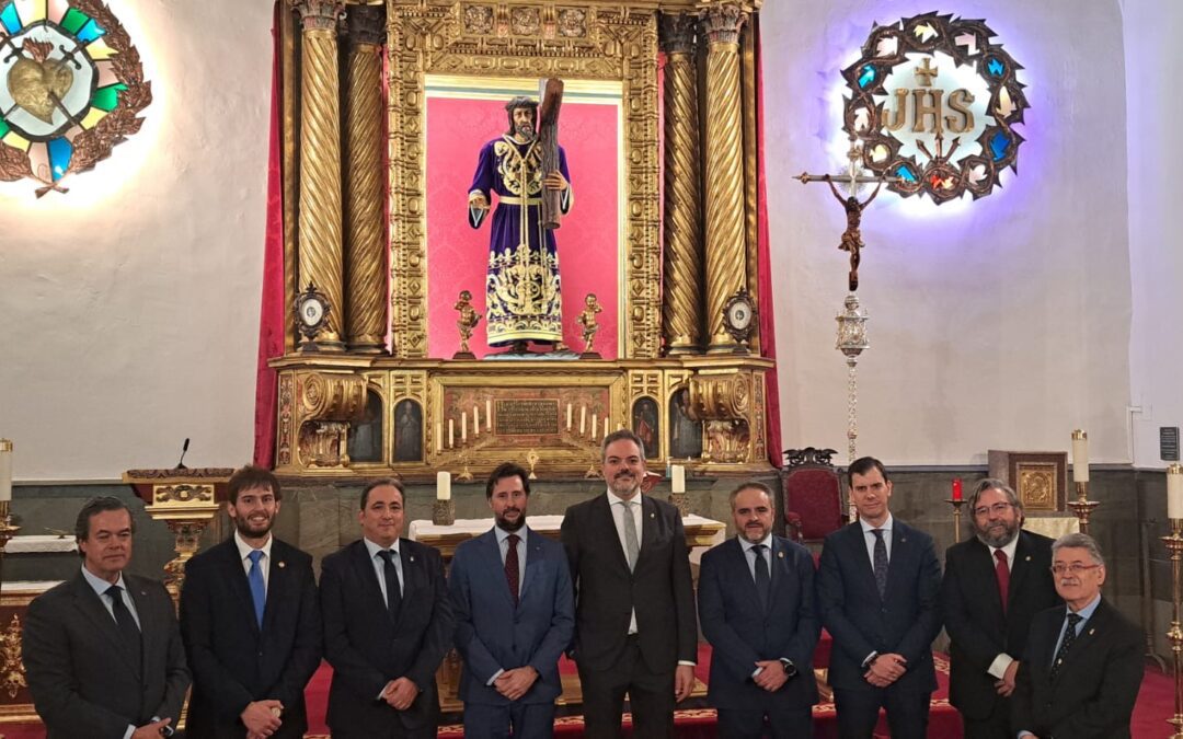 Las tres Cofradías históricas de la ciudad firman un protocolo para la organización de la Procesión de la Pasión.